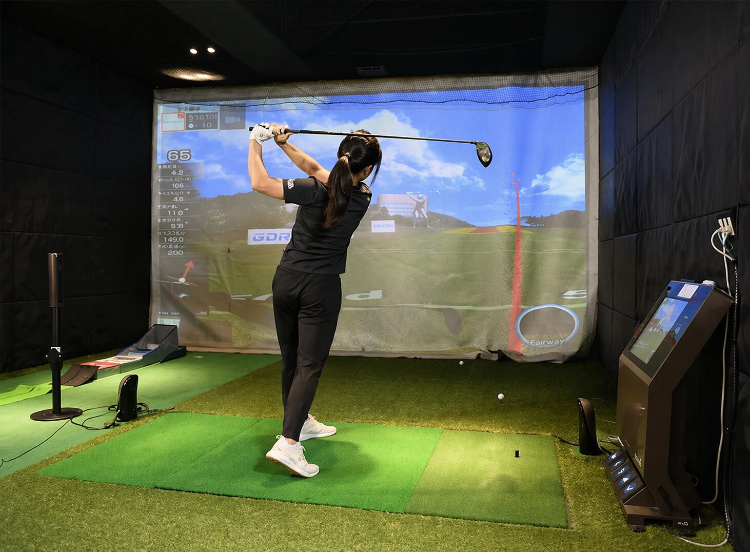 専属トレーナーによるグリップ指導